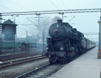 {short description of image}